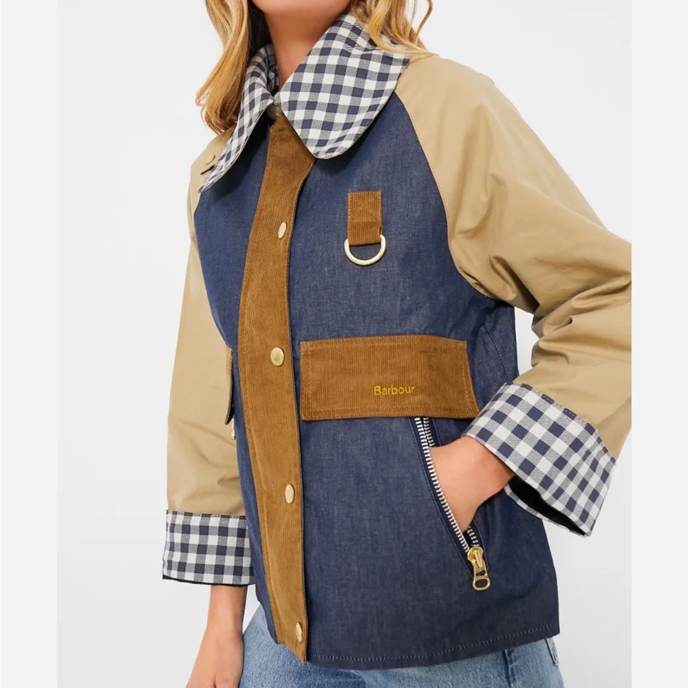 Barbour Women’s Catton Patch Showerproof Jacket
